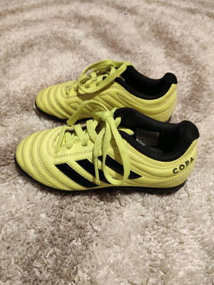 Adidas kids football shoes like new, yellow, size 28