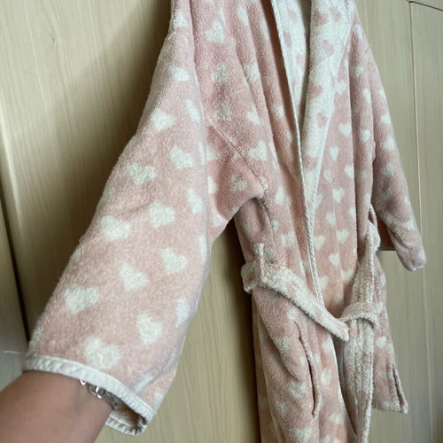 Bathrobe used pink and white with pockets and hood S-L