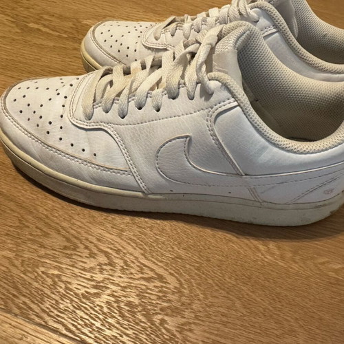 Nike Court Vision Low σαν καινούργιο, άσπρα αθλητικά παπούτσια μέγεθος 41