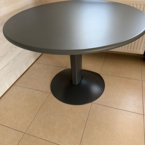 Round table used with metal base, diameter 1.05m