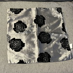 Decorative pillows set of three like new, 44x44 cm, two white one gray