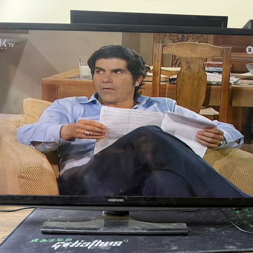 Samsung 32" TV like new, no panel marks