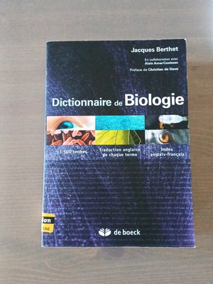French dictionary like new in excellent condition