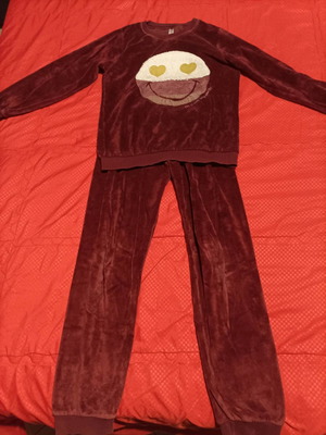 Velour pajamas for girl size M 12 used Dreams by Joyce burgundy
