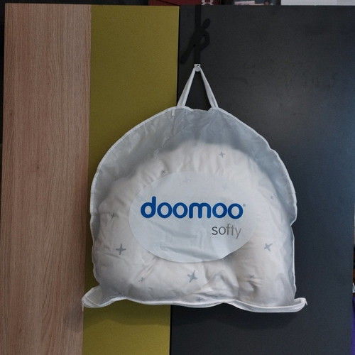 Doomoo Softy nursing pillow used, very soft