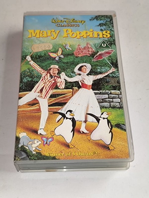 Mary Poppins VHS used, Walt Disney Classics, English