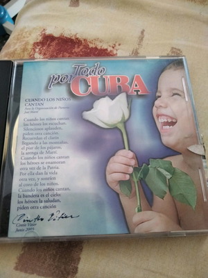 Todo por Cuba collectible CD like new, folk