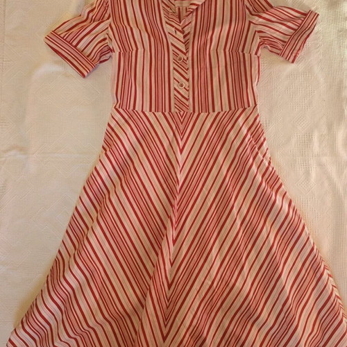 Vintage dress like new, white and red, size L
