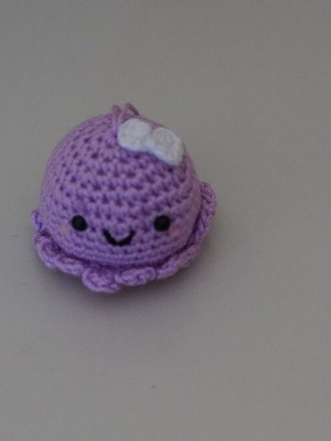 Πλεκτό μωβ χταπόδι μπρελόκ καινούργιο