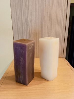 Decorative candle set of 2, like new, large size