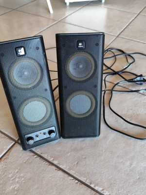 Logitech Speaker S-0264B used with cable wear