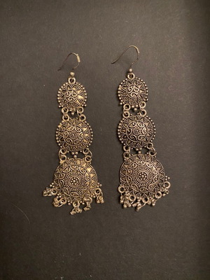 Vintage hanging earrings used, gray and silver