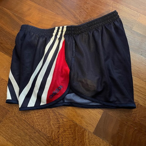 Adidas vintage sprinter shorts like new, size D40 blue red white