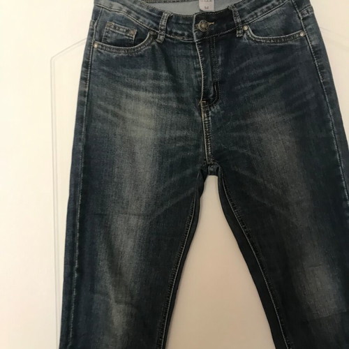 Jean pants medium like new with unique hems Wolbar