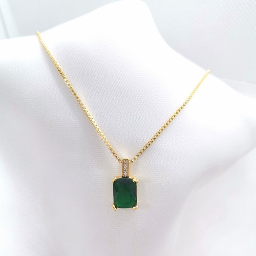 18K Gold Plated Necklace 45cm with Green Stone new