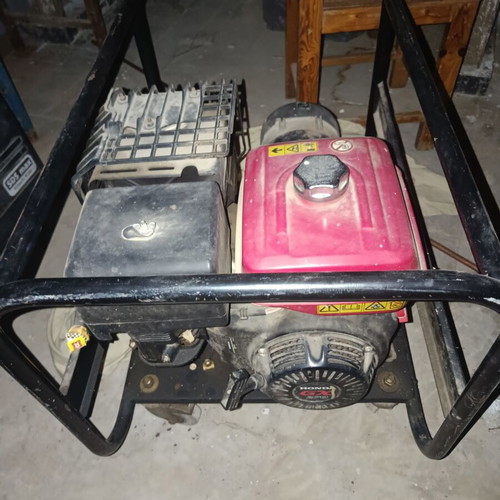 Honda EC 3600 Gasoline Generator like new
