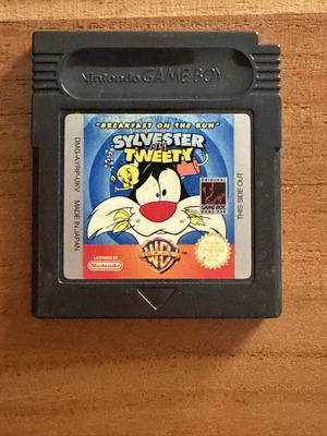 Sylvester & Tweety: Breakfast on the Run Game Boy Color cartridge