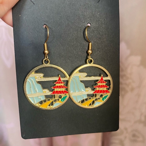 Earrings with Japanese design gold tone, new, steel hooks