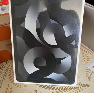 APPLE IPAD AIR (2022) 5TH 10,9 64GB  5G  SGREY  ΣΦΡΑΓΙΣΤΟ ΜΕ ΖΕΛΑΤΙΝΕΣ