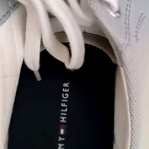 Tommy Hilfiger sneakers gray new size 43