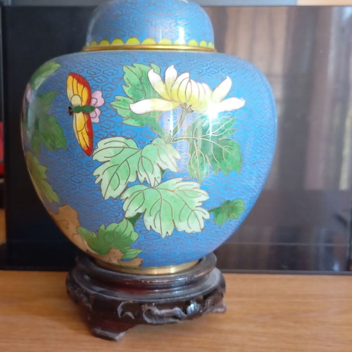 Vintage Chinese Cloisonné Vase with Lid and Wooden Base, 14cm