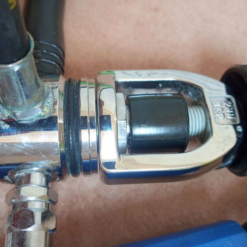 Complete diving equipment set used with regulator, console & octopus