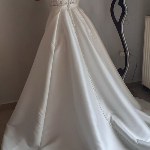 Justin Alexander wedding dress like new with Mikado and lace
