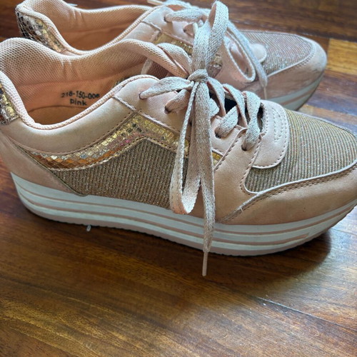 Voi & Noi athletic shoes used, size 38, pink