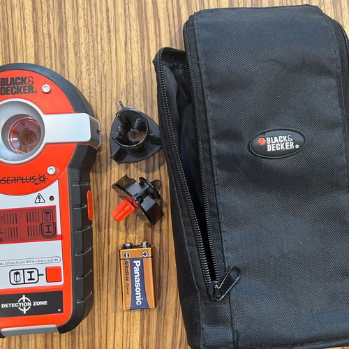 Black & Decker BDL230S self-leveling linear laser level used