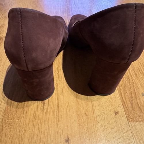 Aquamarine suede heels like new, size 39, brown and red