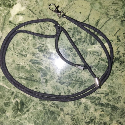 Black lanyard like new without plastic phone holder