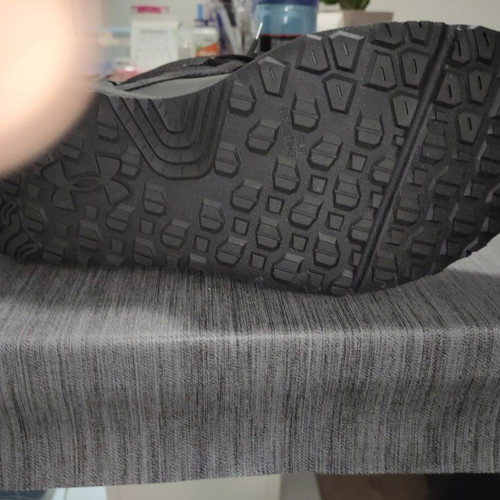 Under Armour boots like new, size 45