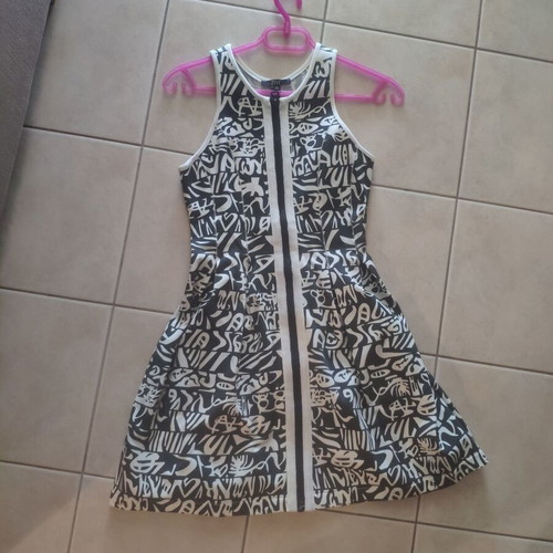 Zini dress No38 like new, black and white