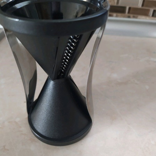 Vegetable cutter like new with double blade
