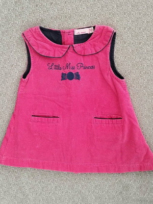 Corduroy dress 9-12m like new with collar and pockets