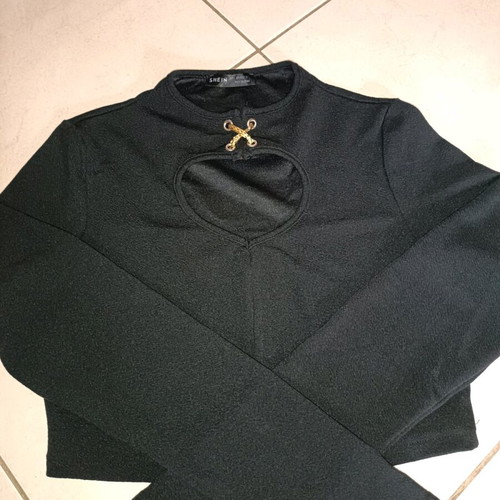 Shein crop top with chest cutout like new, black, size L