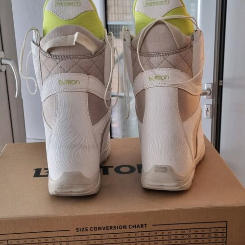Burton snowboard boots like new, size 37
