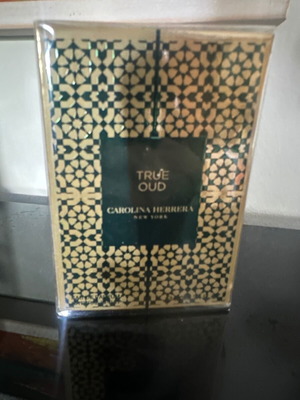 True oud Carolina Herrera 100ml sealed