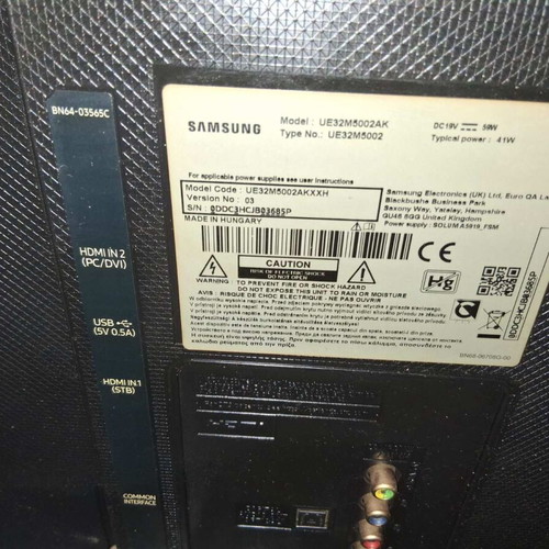 Samsung 32-inch TV, non-smart, HDMI, 74x43 cm