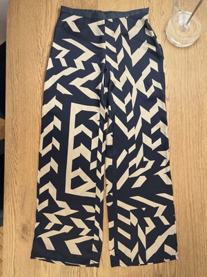 Diana Gallesi wide-leg pants like new, size S, beige and blue