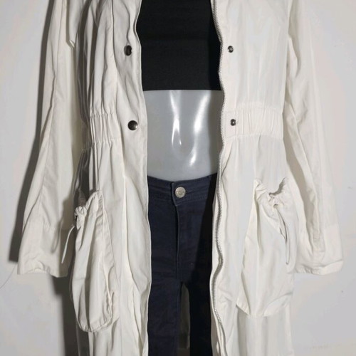 Paranoia white elegant and practical spring-summer parka like new