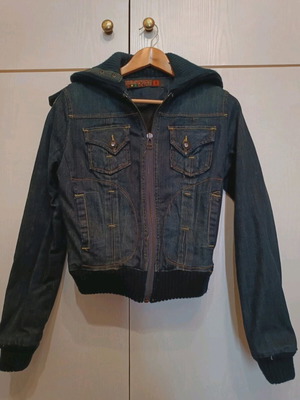 Denim jacket thick blue like new, size M