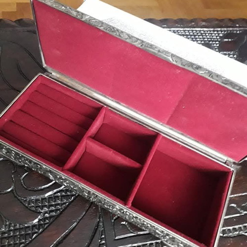 Vintage silver-plated jewelry box used, silver color