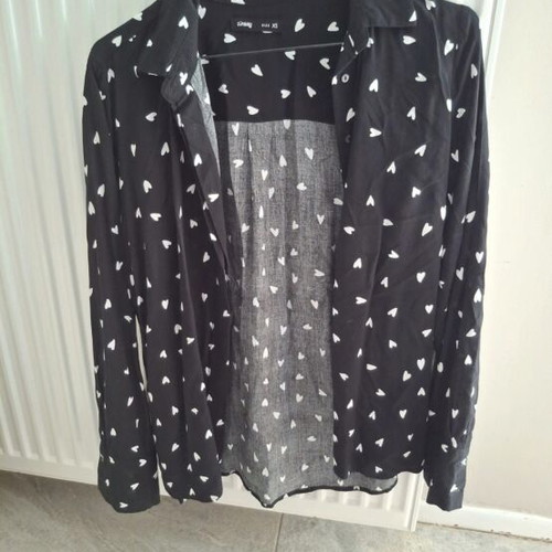 Shirt with hearts, black, Sinsay, size XS