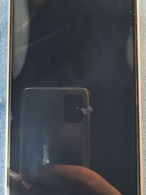 Apple iPhone 13 128GB, battery replacement option