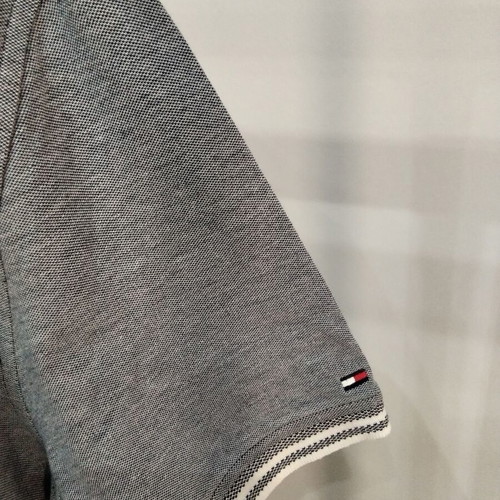 Tommy Hilfiger Polo shirt XL custom fit like new, grey and white