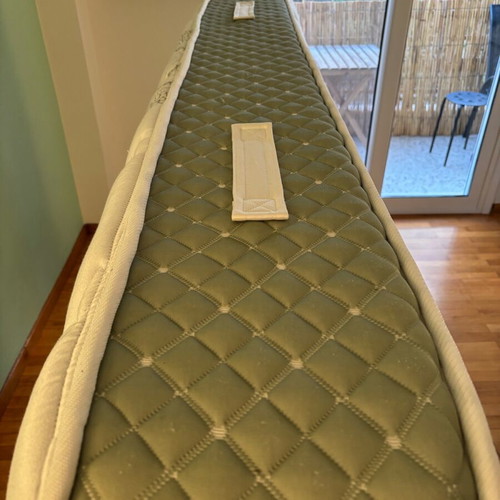 Candia Selene Limited Edition Mattress 130x200 like new with waterproof cover