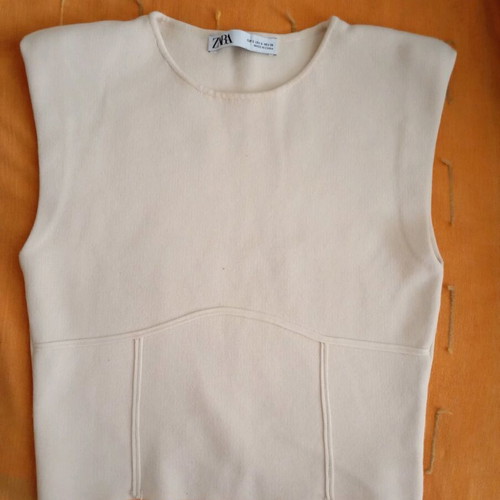 Zara women's blouse like new, size S, cream color