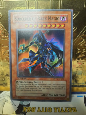 Sorcerer of Dark Magic κάρτα Yu-Gi-Oh! σαν καινούργιο