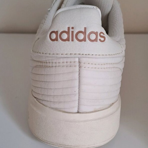 Adidas Cloud Foam Comfort Sneakers Off-White Size 41 1/3 Like New
